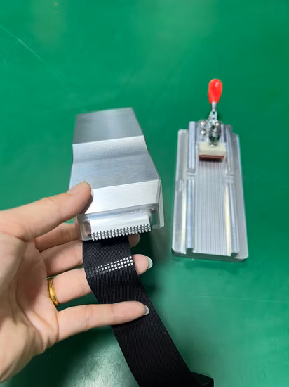 不織布製袋機用超音波部品